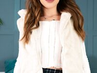 La jovencita Española Agatha con el coño preparado para una buena polla